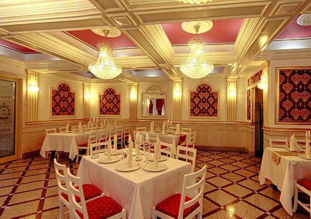 Hotel Rehoma بيتستِ المظهر الخارجي الصورة